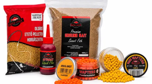 Zestaw zanęta na karpia: pellet, ground bait, płynny atraktor i waftersy. Idealne na połów.