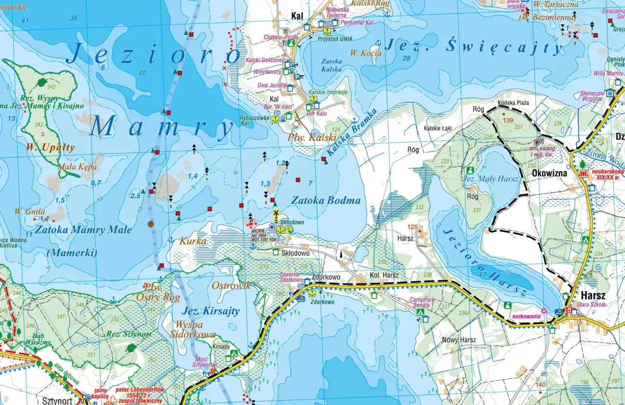 Mapa jezior, na których można pływać z silnikiem spalinowym. Widać Jezioro Mamry, Jezioro Święcajty, Jezioro Harsz.